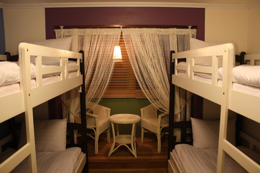 Hostel Moon