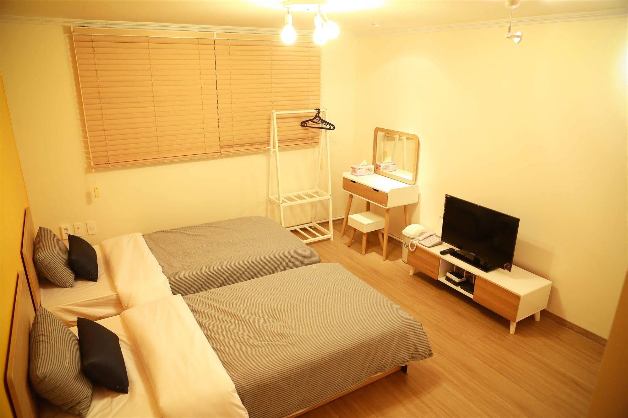 Hostel Moon *